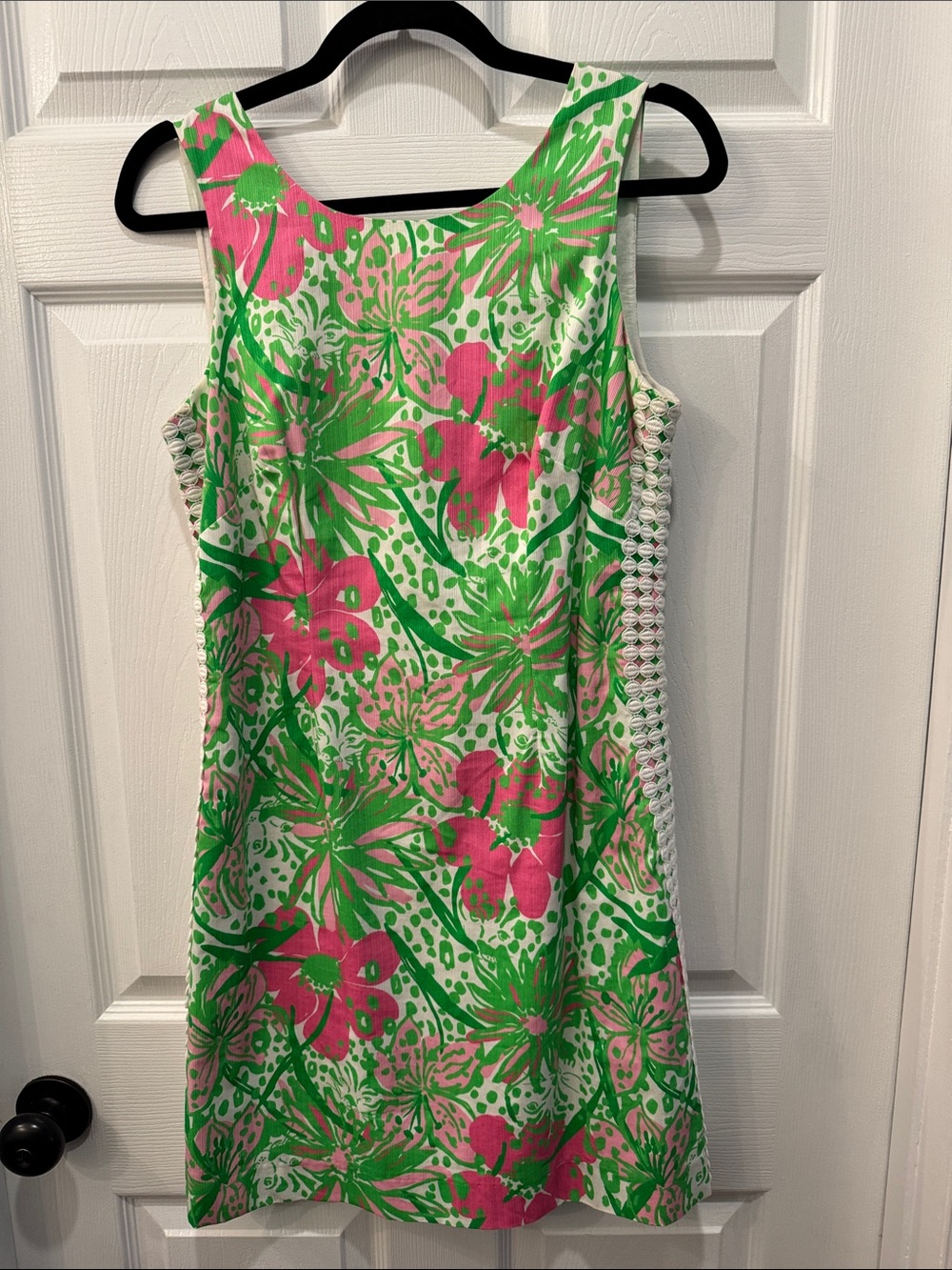 Sleeveless Lily Floral Shift Dress in Pink & Green